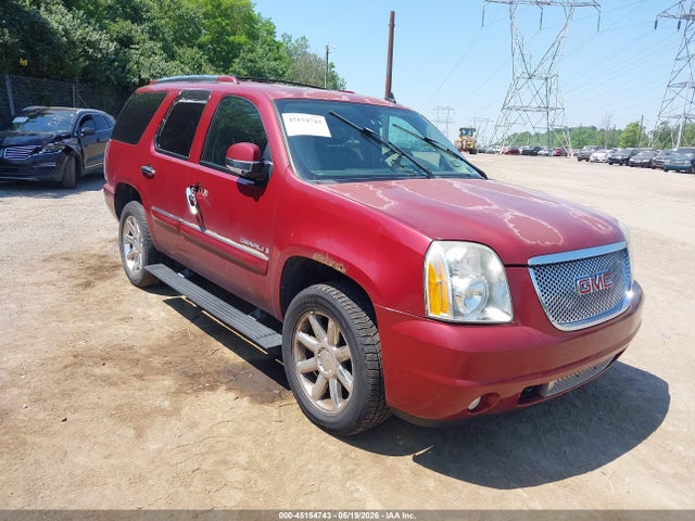 Salvage GMC Yukon Image