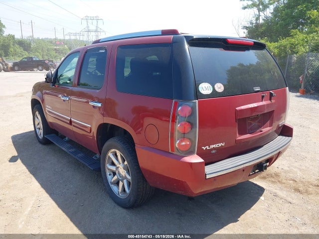 GMC Yukon Denali
