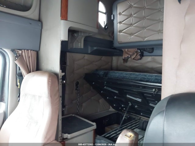Freightliner Cascadia 125