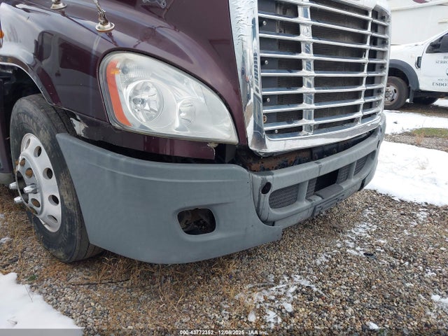 Freightliner Cascadia 125