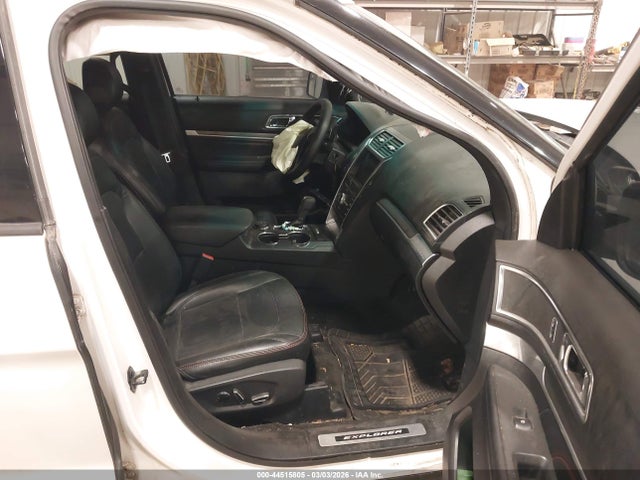 Ford Explorer Sport