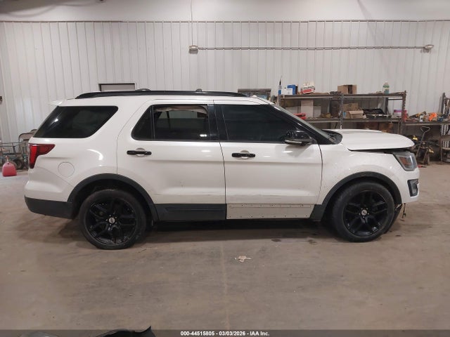 Ford Explorer Sport