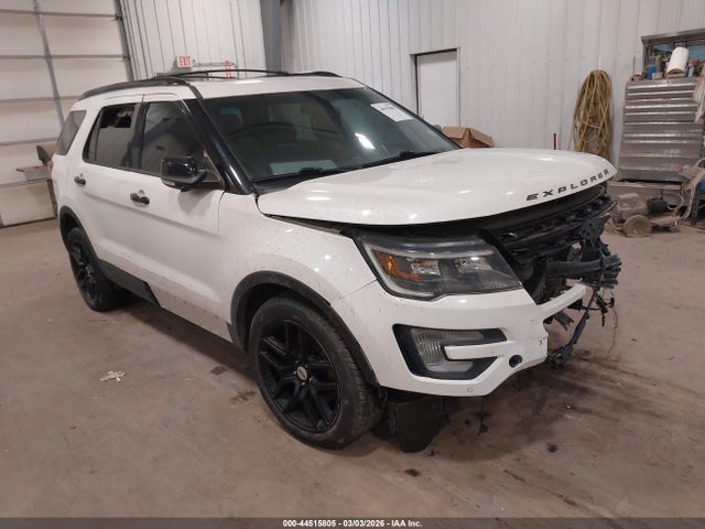 Salvage Ford Explorer Image
