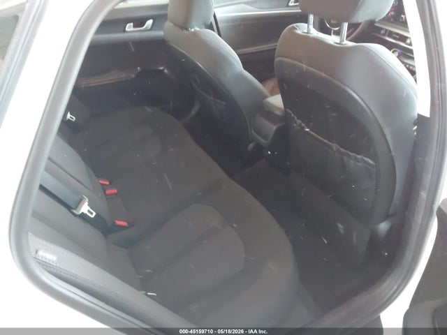 Kia K5 Lxs