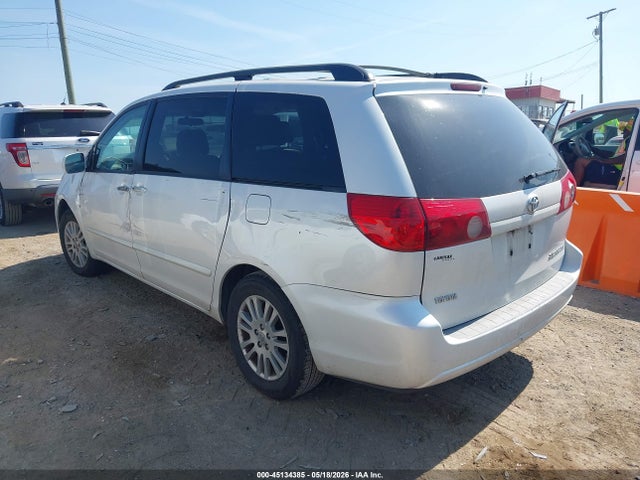 Toyota Sienna Xle