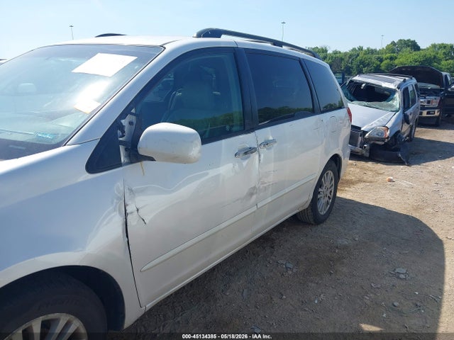 Toyota Sienna Xle