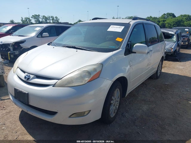Toyota Sienna Xle