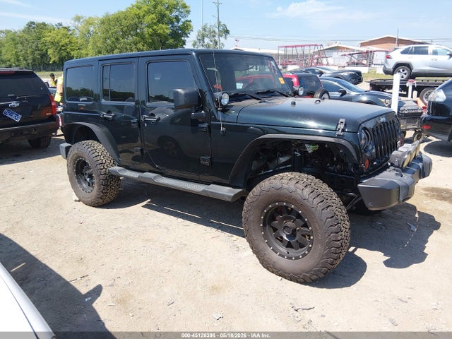 Salvage Jeep Wrangler Image