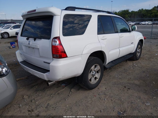 Toyota 4Runner Limited V6