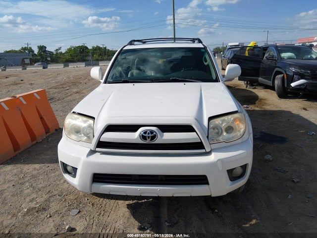 Toyota 4Runner Limited V6