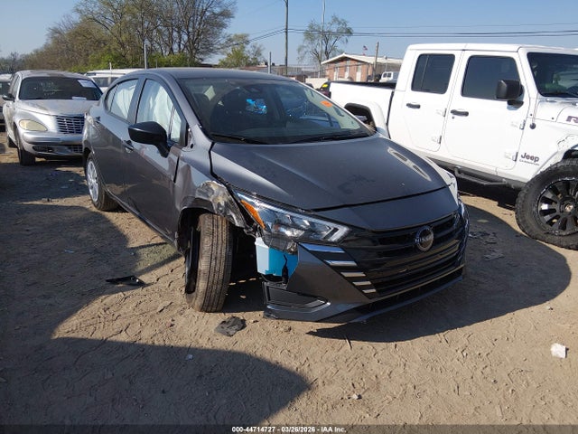 Salvage Nissan Versa Image