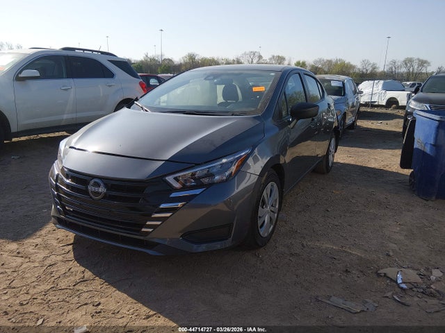 Nissan Versa 1.6 S