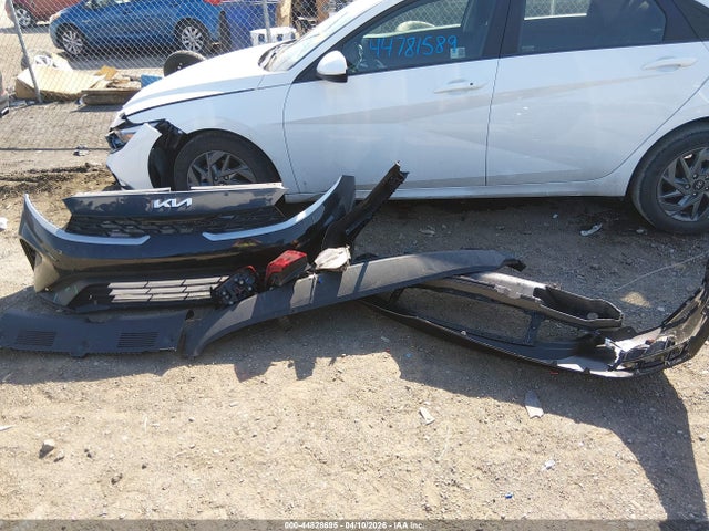 Kia Forte Lxs