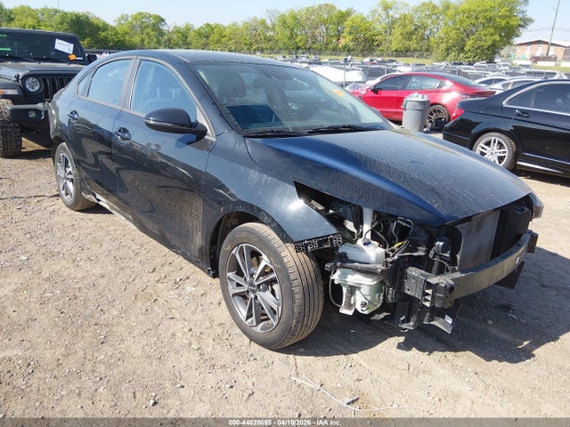 Salvage Kia Forte Image