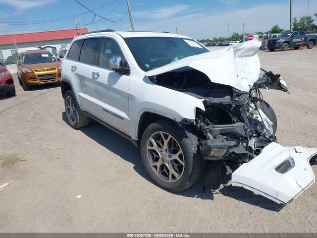Salvage Jeep Grand Cherokee Image