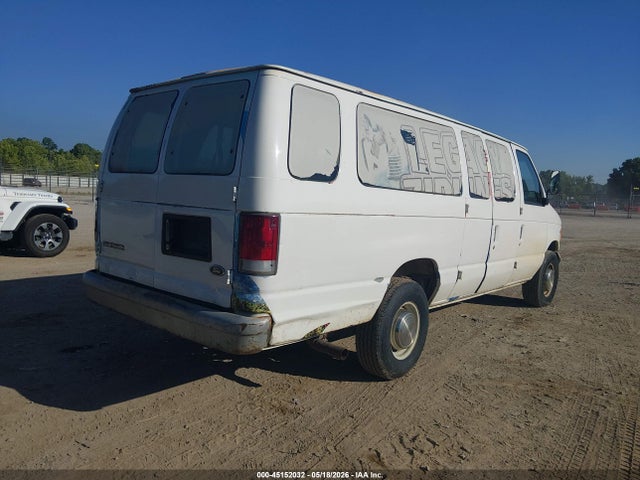 Ford Super Club Wagon