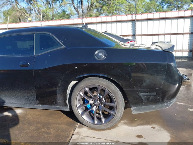 Dodge Challenger 392 Hemi Scat Pack Shaker