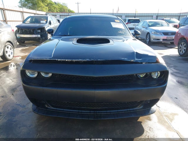 Dodge Challenger 392 Hemi Scat Pack Shaker