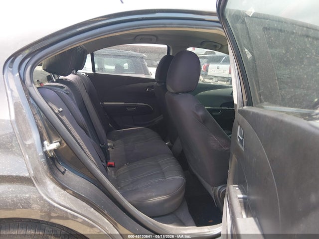 Chevrolet Sonic Lt Auto