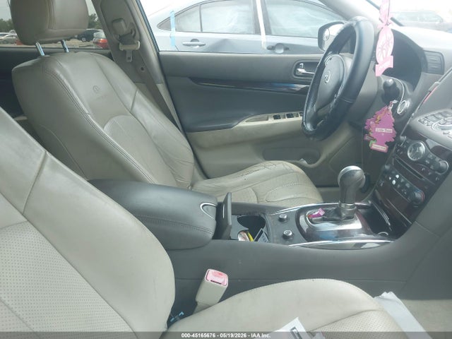 INFINITI G37 Journey