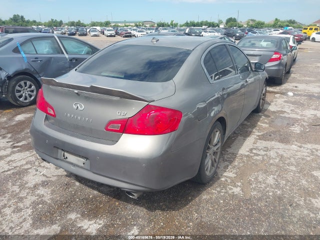 INFINITI G37 Journey
