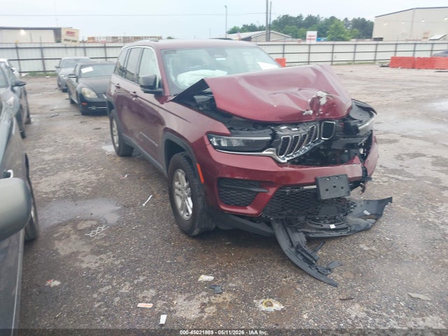 Salvage Jeep Grand Cherokee Image