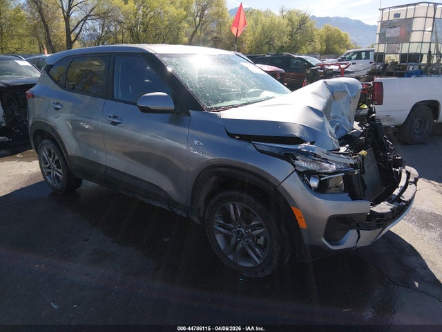 Salvage Kia Seltos Image