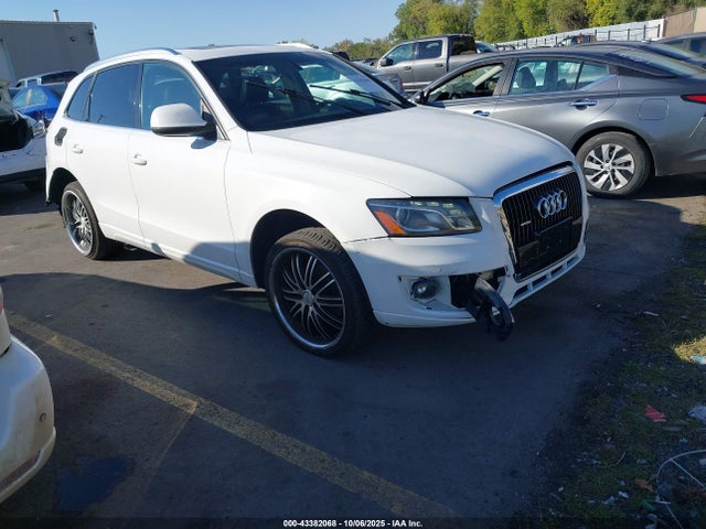 Salvage Audi Q5 Image