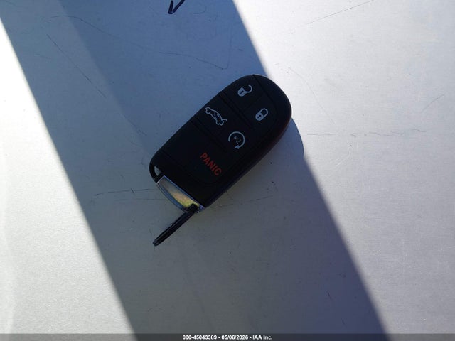 Dodge Challenger Sxt