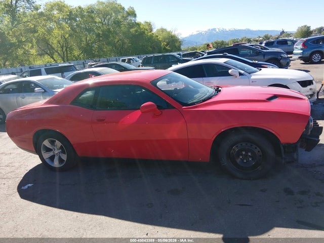 Dodge Challenger Sxt