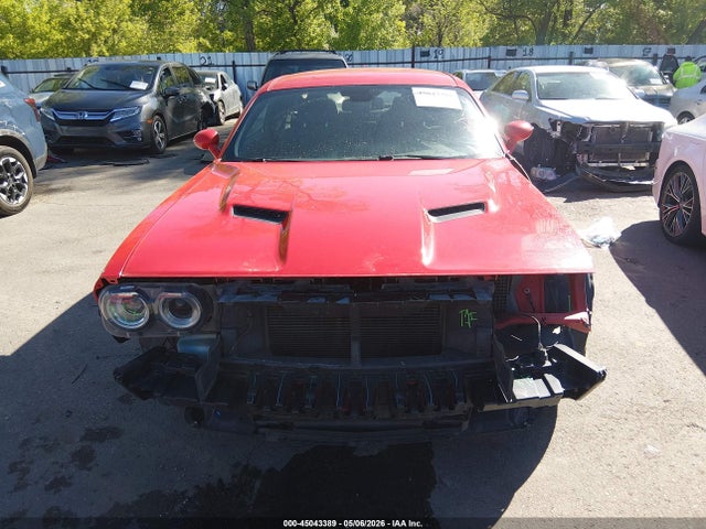 Dodge Challenger Sxt