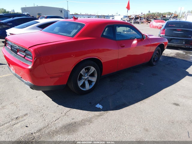 Dodge Challenger Sxt