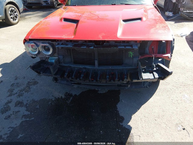 Dodge Challenger Sxt