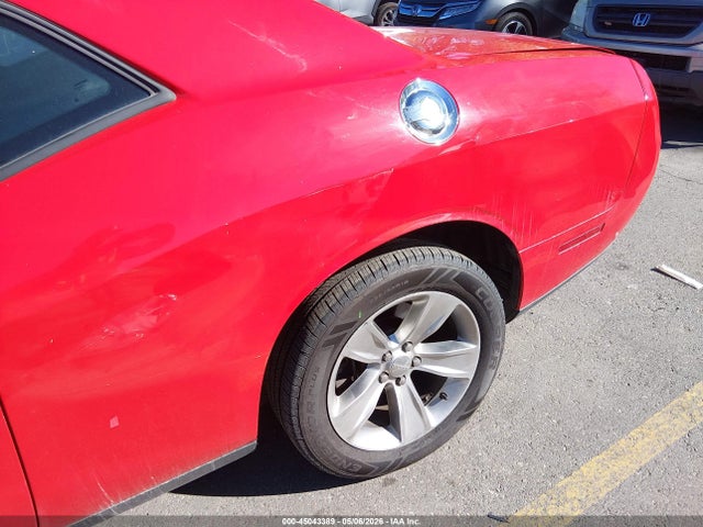 Dodge Challenger Sxt