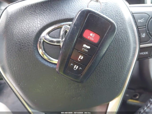 Toyota Camry Xle Hybrid
