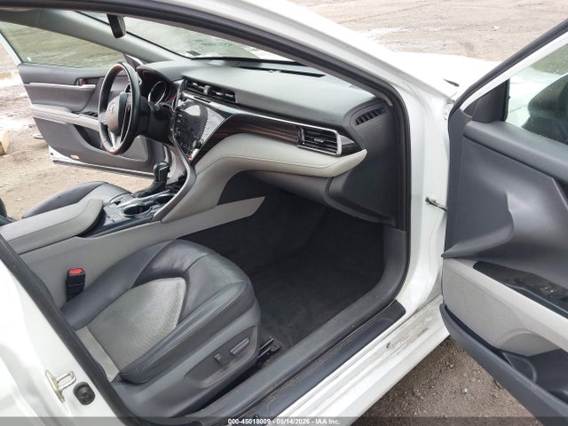 Toyota Camry Xle Hybrid