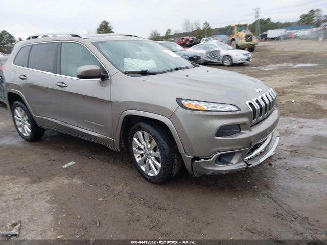 Salvage Jeep Cherokee Image