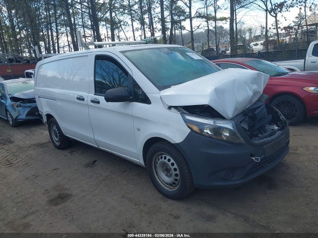 Salvage Mercedes-Benz Metris Image