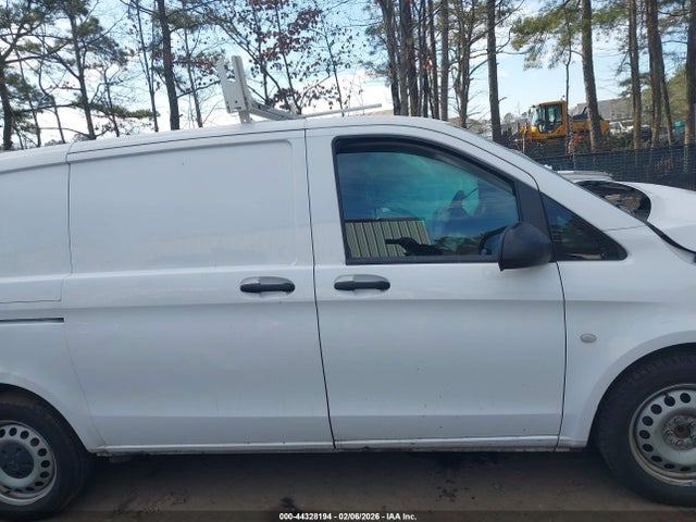 Mercedes-Benz Metris