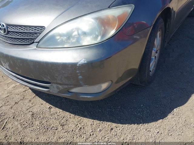 Toyota Camry Xle V6