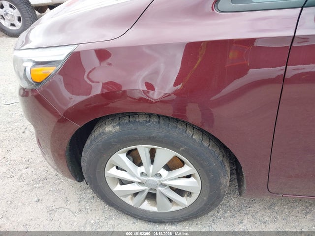 Kia Sedona Lx