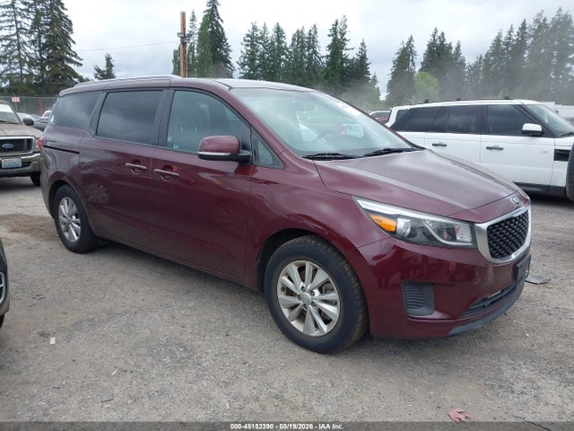 Salvage Kia Sedona Image
