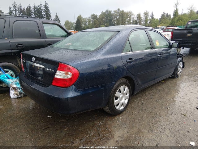 Toyota Camry Le