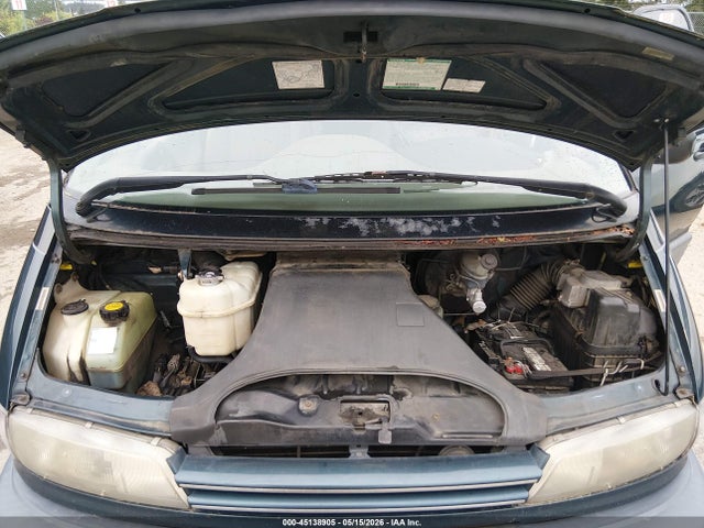Toyota Previa Le