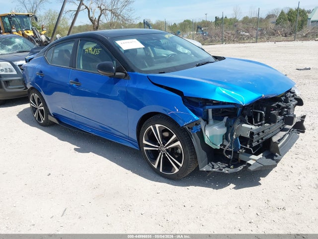 Salvage Nissan Sentra Image