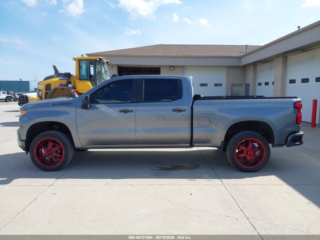 Chevrolet Silverado 1500 4wd  Standard Bed Custom