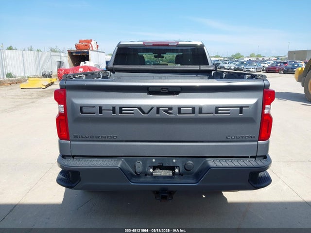 Chevrolet Silverado 1500 4wd  Standard Bed Custom
