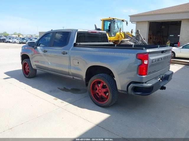Chevrolet Silverado 1500 4wd  Standard Bed Custom