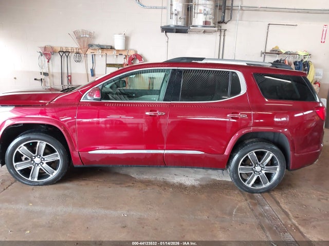 GMC Acadia Denali
