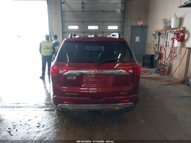 GMC Acadia Denali